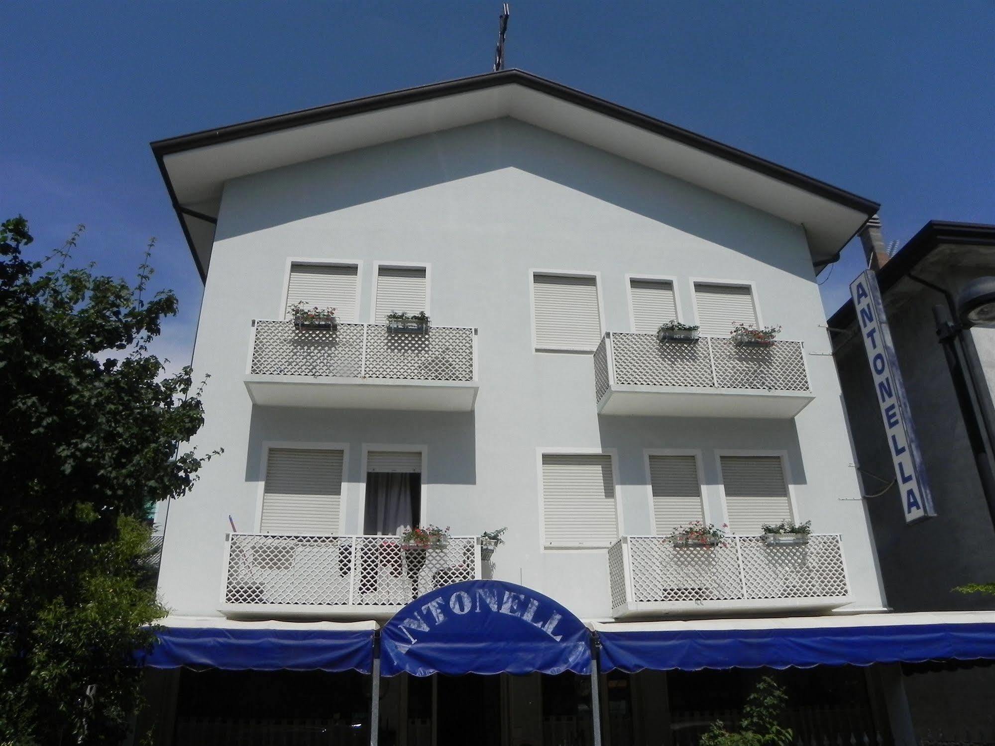 Hotel Antonella Caorle Exteriér fotografie